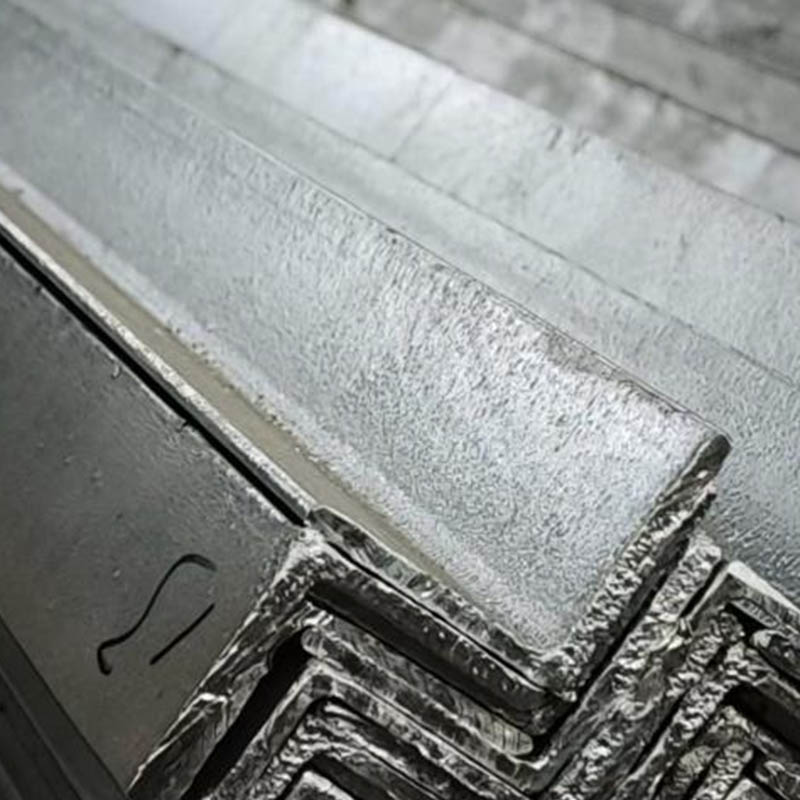 Was macht Angle Steel zum Material der Wahl für die Wartung von Industrieanlagen?